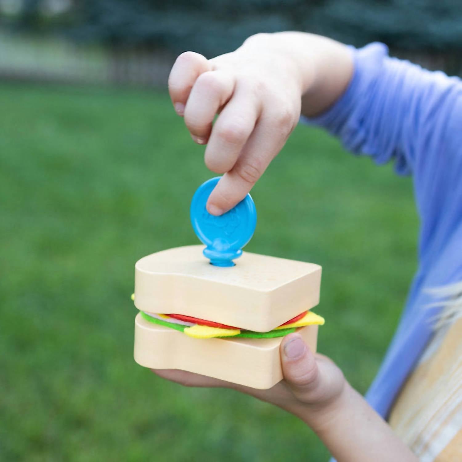 Fat Brain Toys - Pretendables Picnic Basket Set