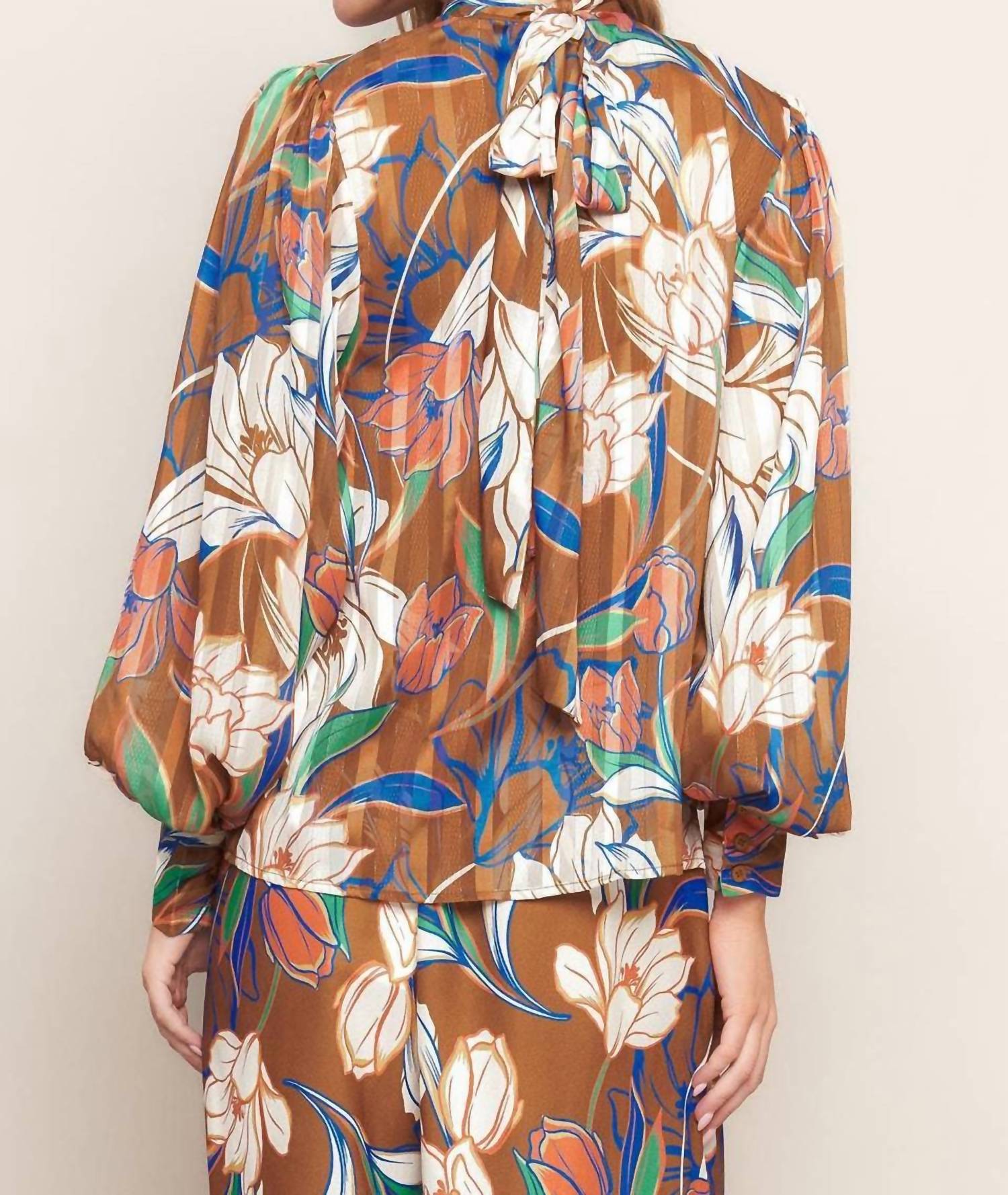 Flying Tomato - Tie Floral Blouse