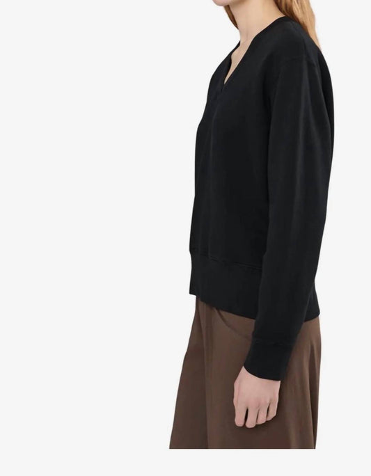 Mododoc - Deep V-neck Pullover