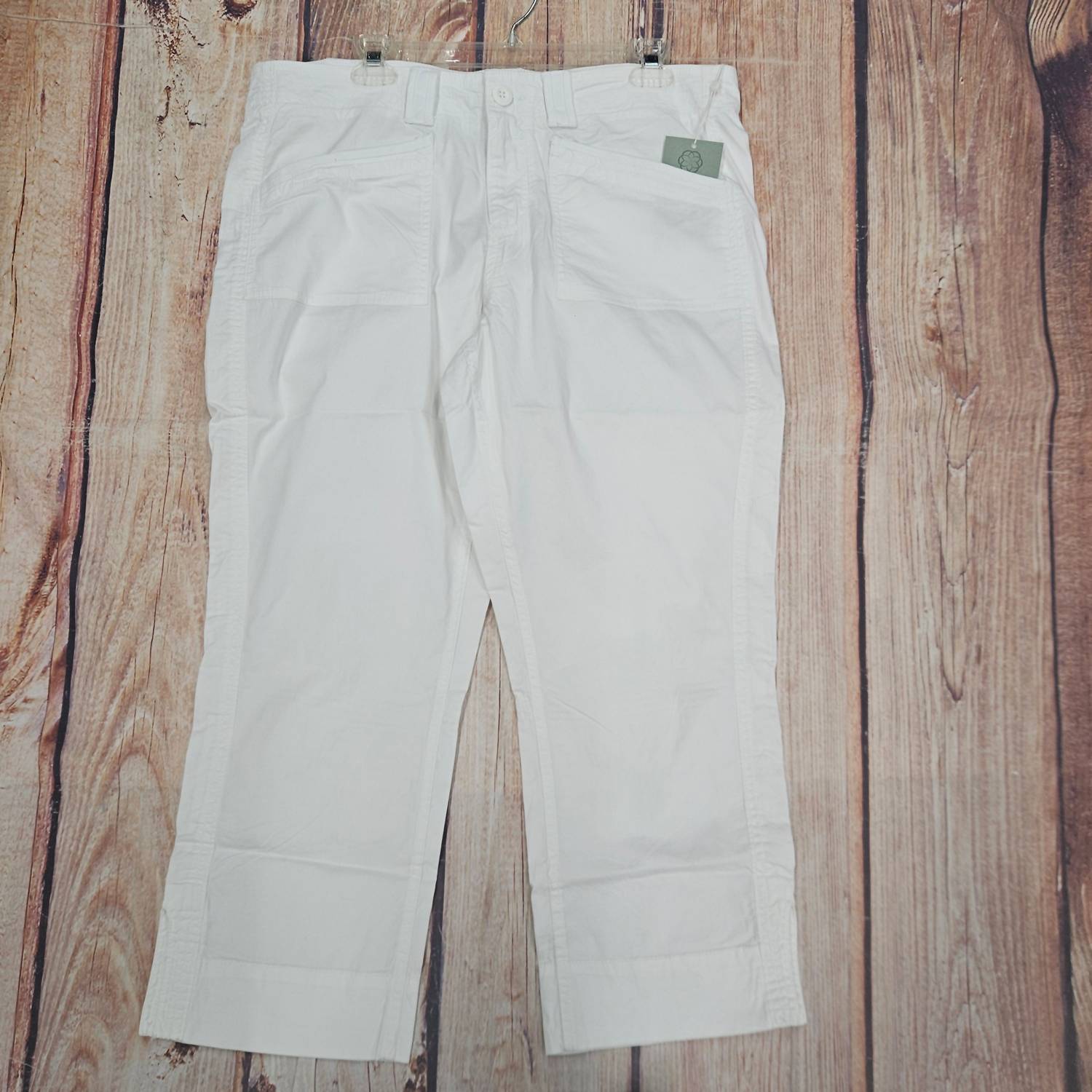 Aventura Women's Arden Crop Pant in white - women's pants