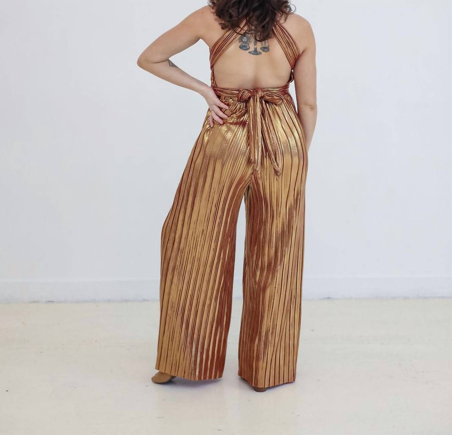 ENDLESS BLU. Goddess Jumpsuit in gold - women's pants - detail view