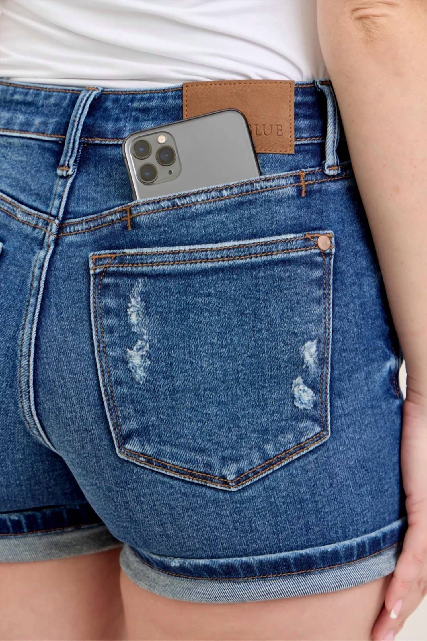 Judy Blue - Mid Rise Destroy And Cuff Dad Shorts