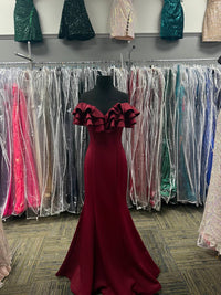 Ellie Wilde - Women's Off Shoulder Formal Dress