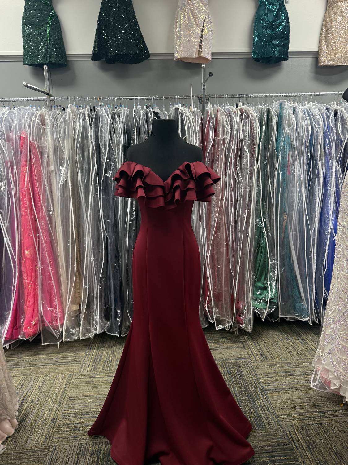 Ellie Wilde - Women's Off Shoulder Formal Dress