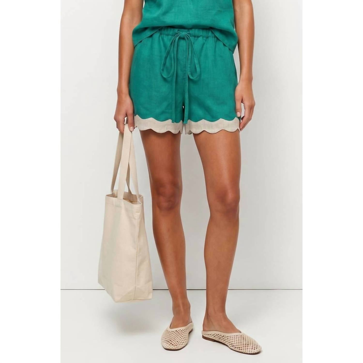 Naked Zebra - Scallop Trim Linen Shorts