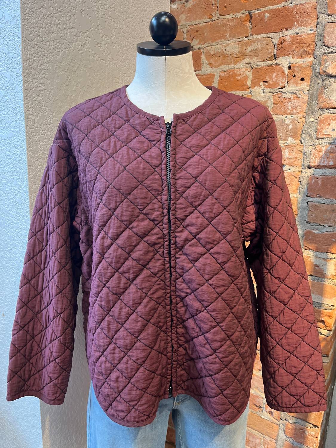 Cut Loose - Women's Quilted Bomber Jacket