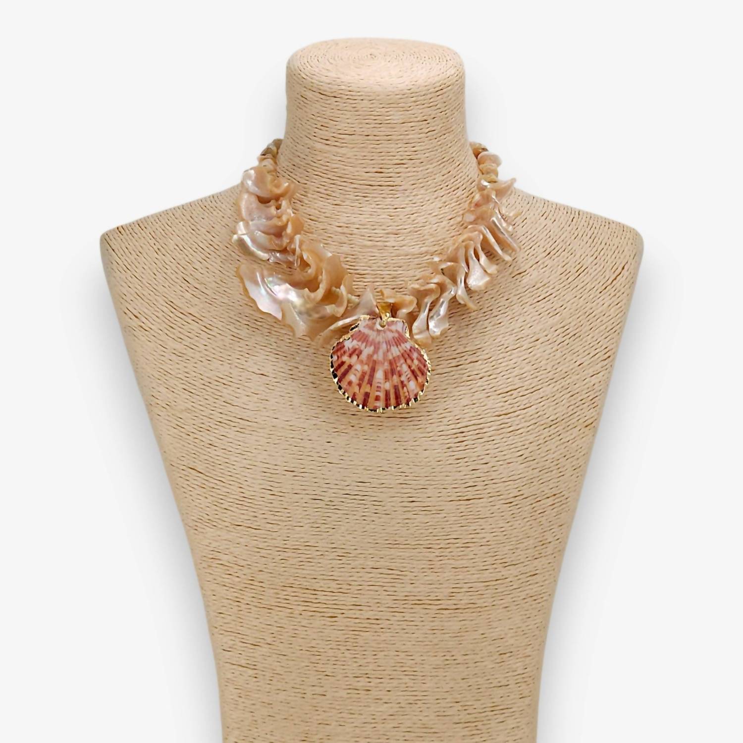 Bijoux Envie - Women's Siesta Key Shell Pendant Necklace