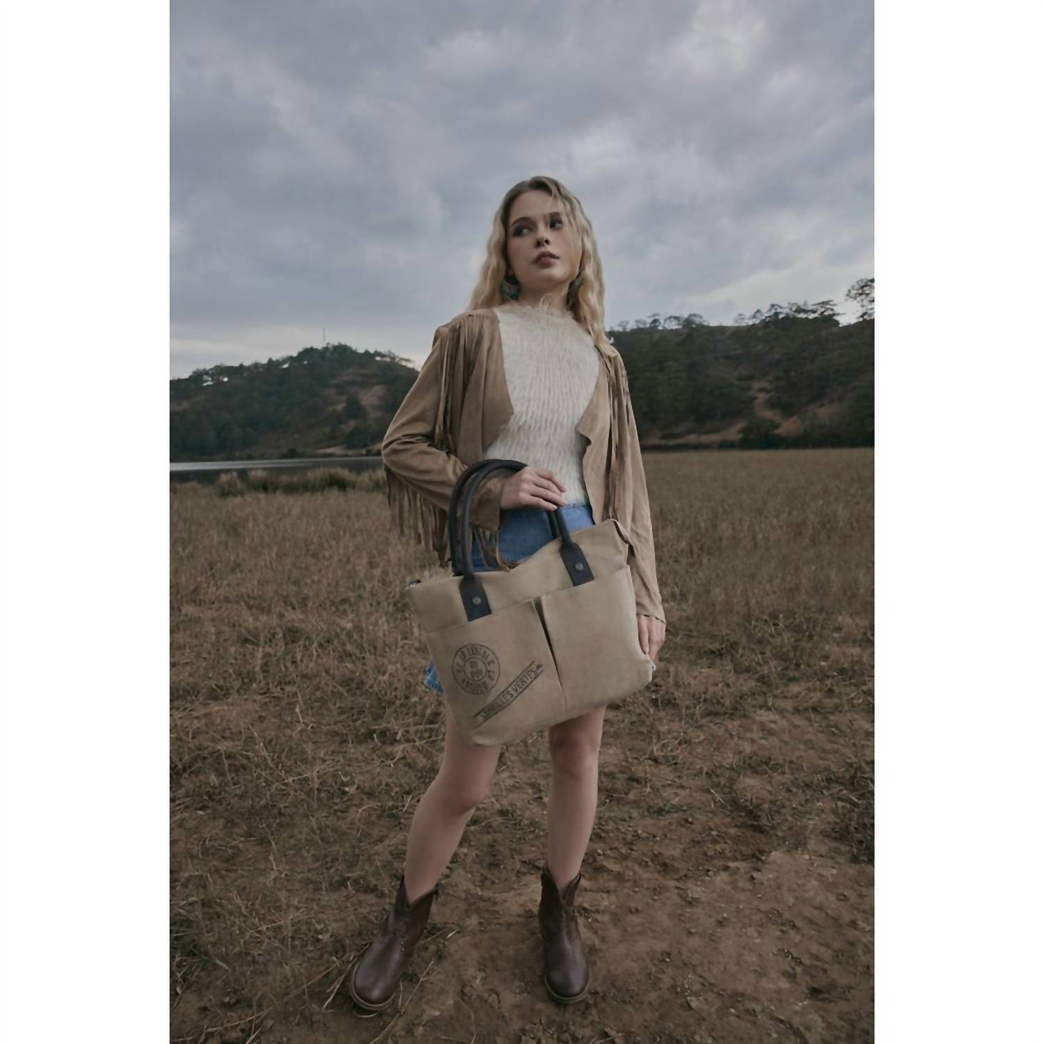 Myra Bag - Lentilles Craftsman Vintage-look Shoulder Bag