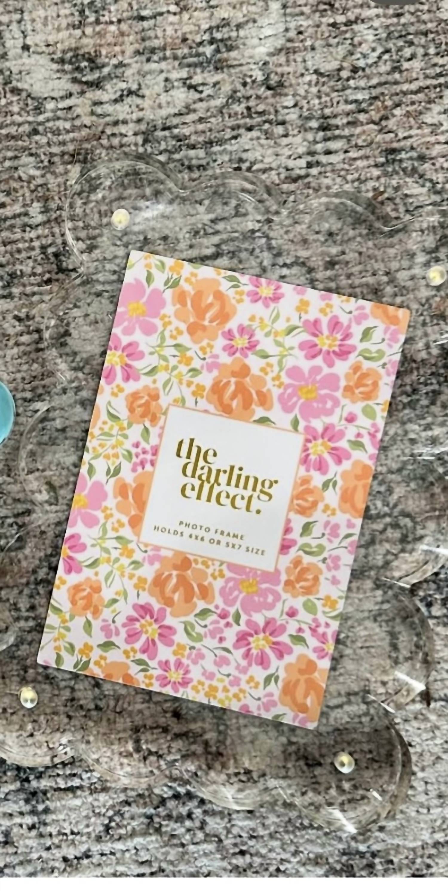 The Darling Effect - Scallop Magnetic Frame