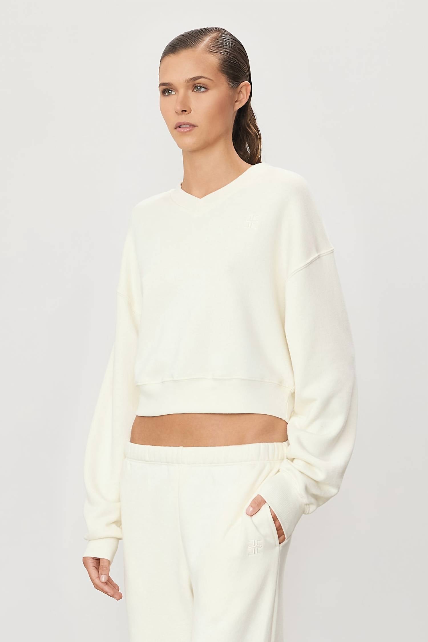 Eterne - Cropped V-neck Sweatshirt