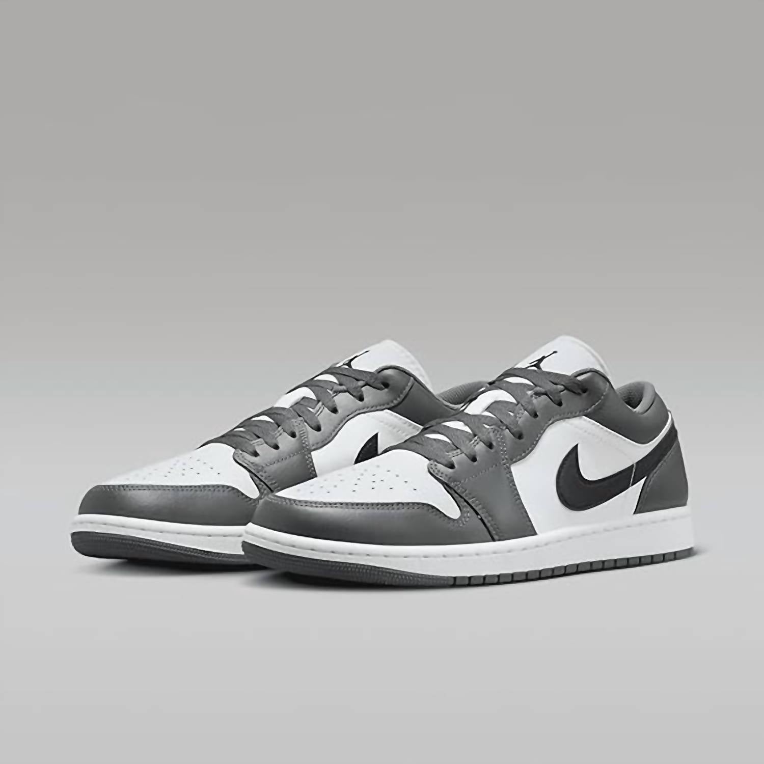 Nike - Men's Jordan 1 Low Shoe