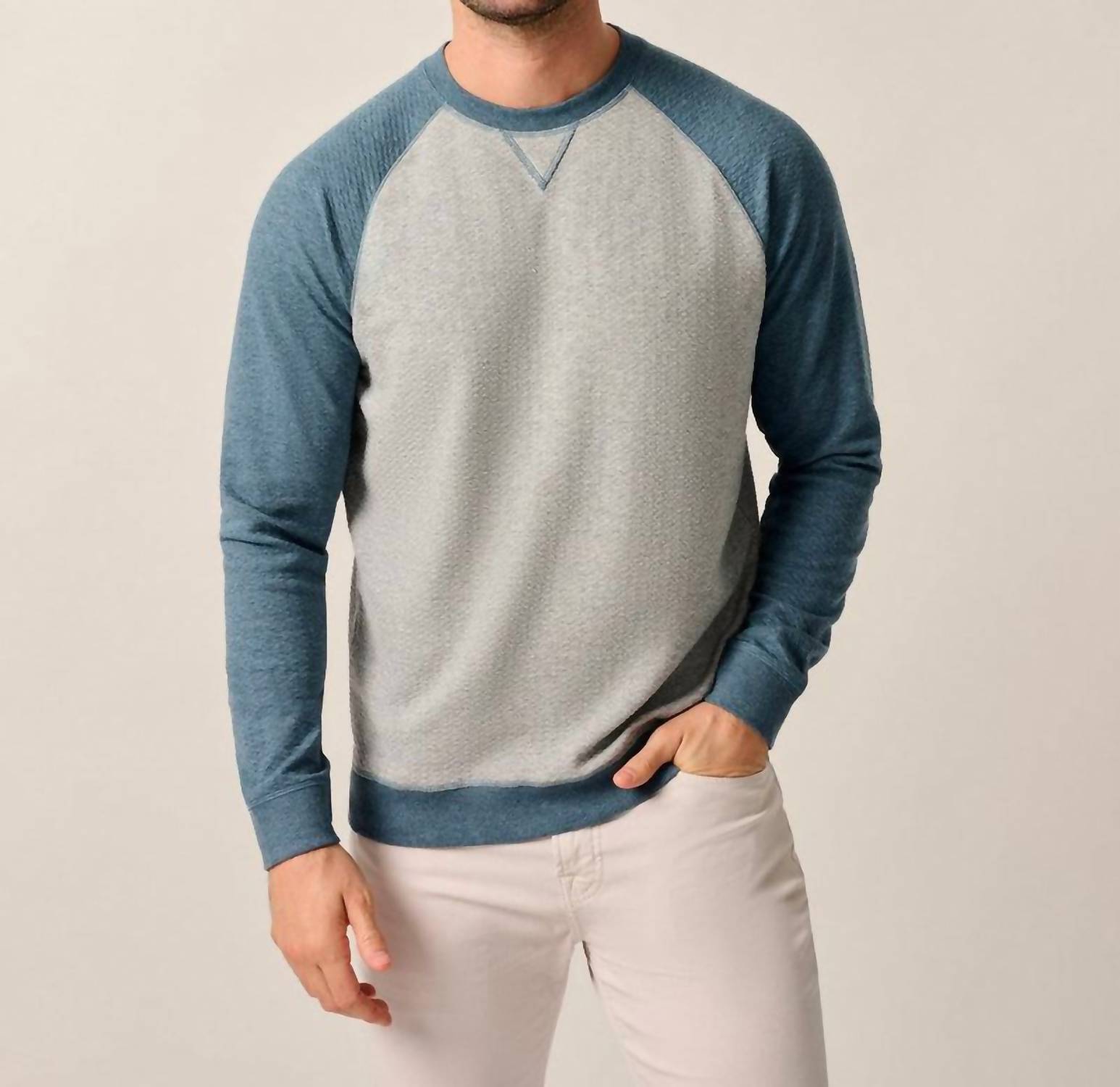 JOHNNIE-O Weyburn Lakewave Baseball Sweatshirt in light gray - men's shirt