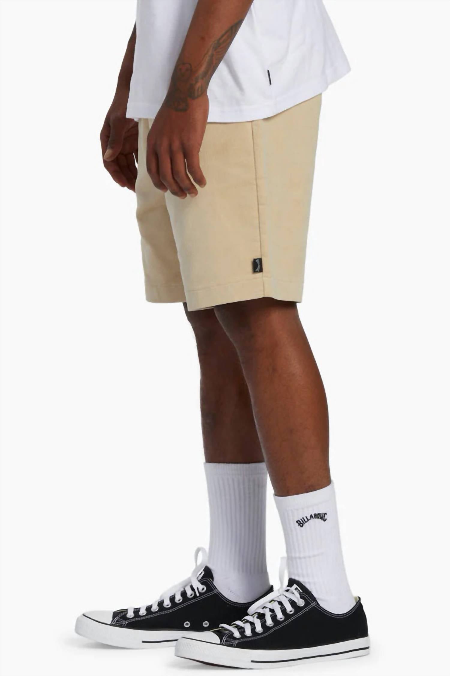 Billabong Larry Layback Cord Shorts in chino - men's shorts - detail view