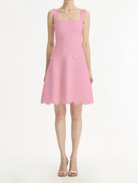 Oscar De La Renta - Sleeveless Scallop Knit Dress