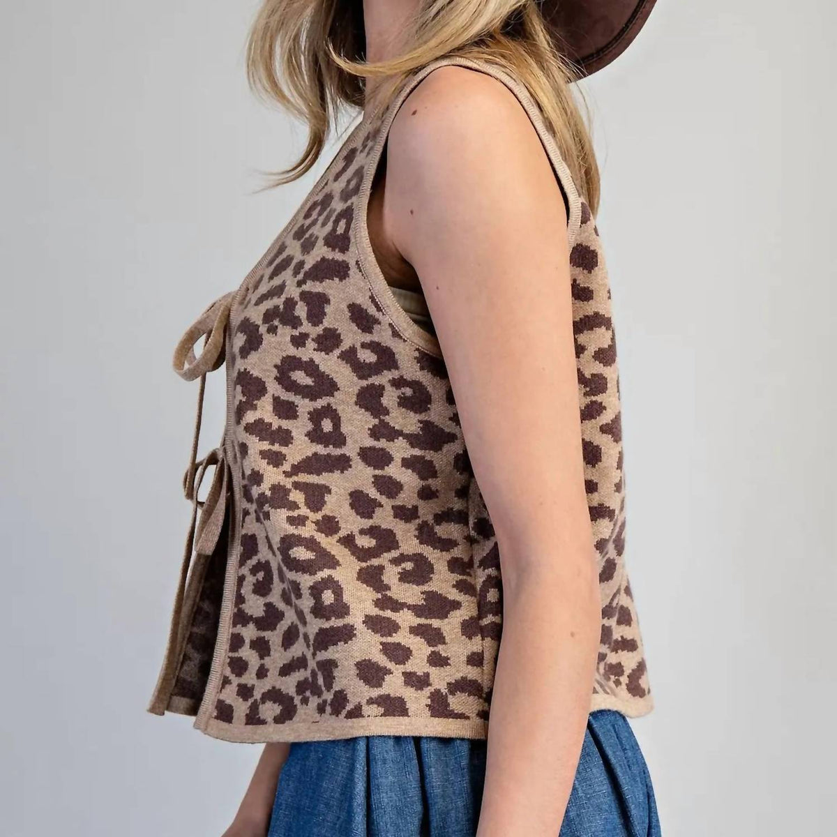 Ee:Some - Claire Front Tie Vest