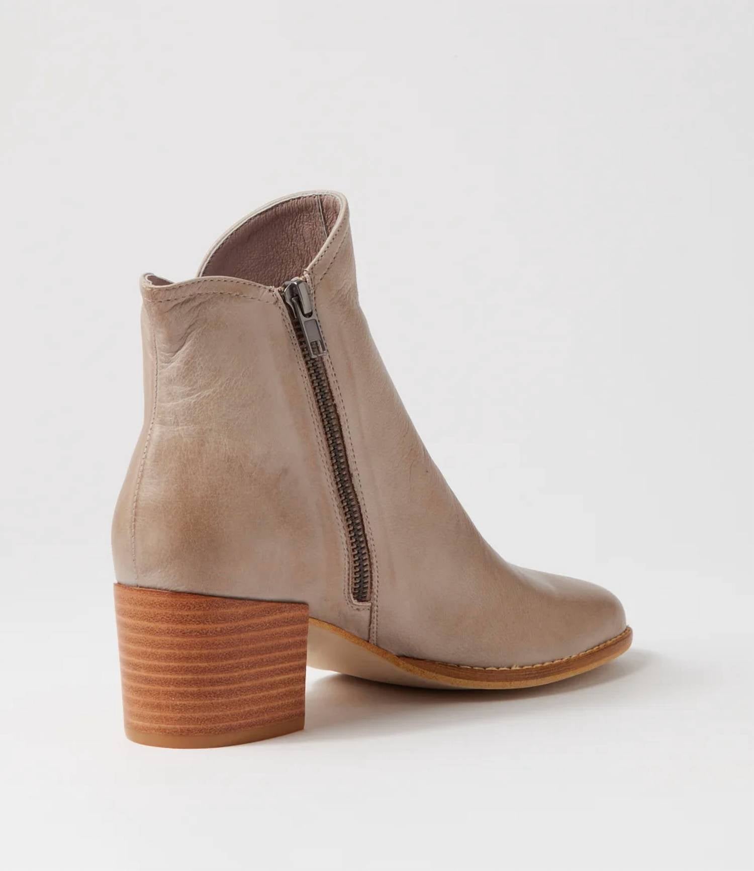 Django & Juliette - Women's Mockas Leather Ankle Boots