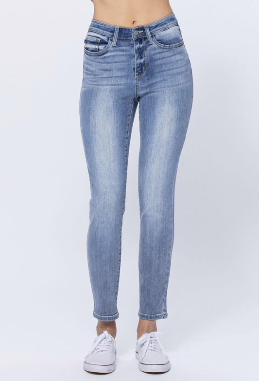 Judy Blue - Elizabeth Slim Fit Jeans