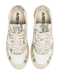 AUTRY Women's Medalist Low Sneaker in white diamond - women's sneaker - detail view