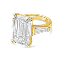 Diana M Jewels - Women's Emerald & Baguette Lab-Grown Diamond Fashion Ring (8.00 Ct) - Elegant Plus