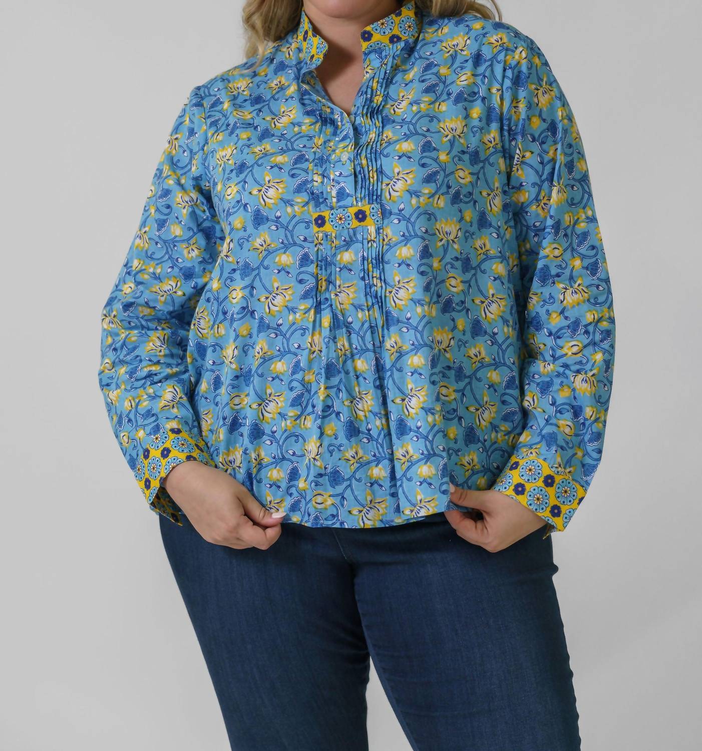 Just Bellina - Button Down Long Sleeve Floral Blouse - Plus