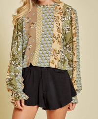 Andree By Unit - Mixed Floral Ruffle Sleeve Blouse