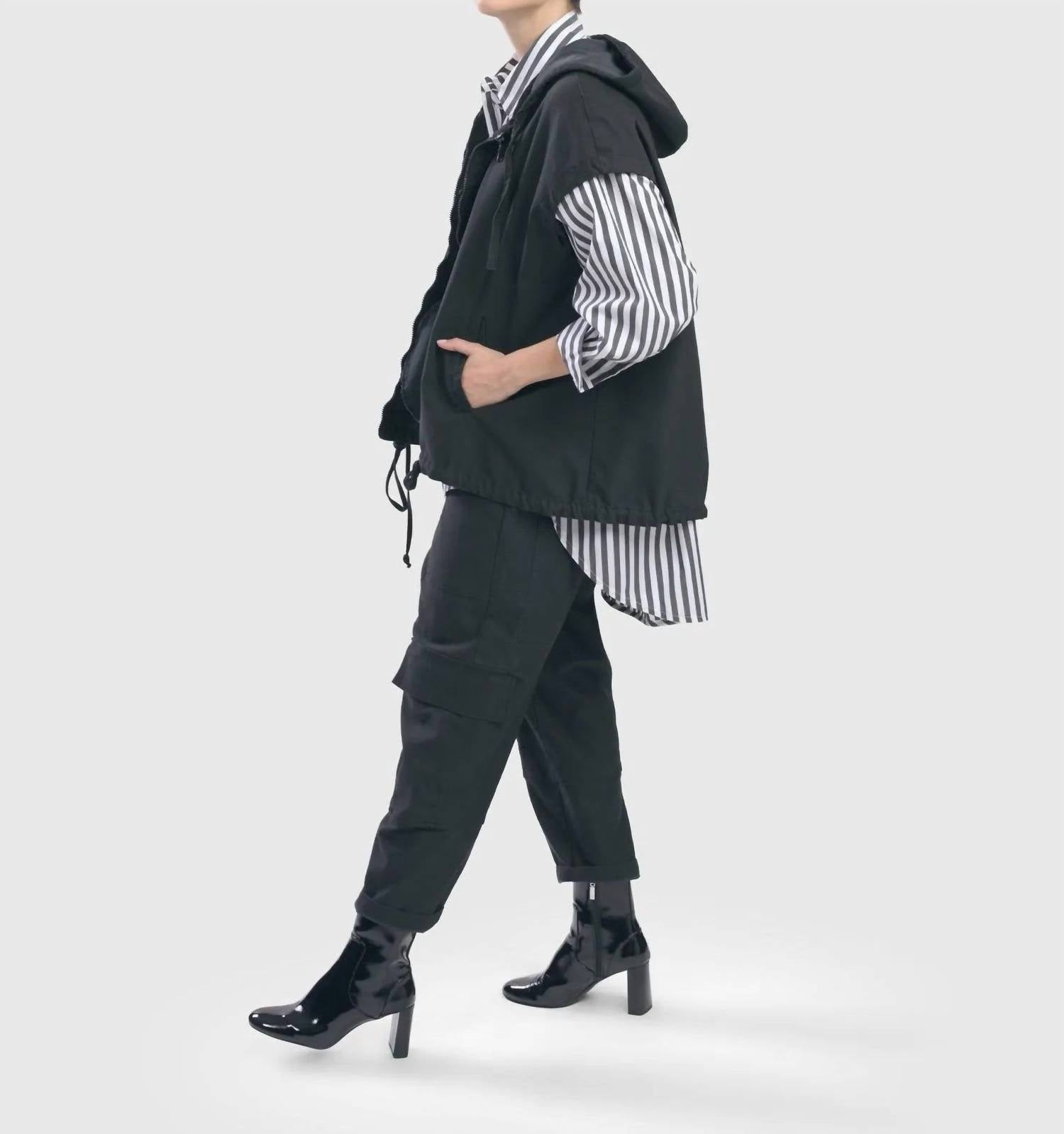 ALEMBIKA Soft Twill Cargo Pants in black - women's pants - view 4