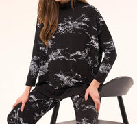 French Kyss - Abstract Print Two Tone Poncho