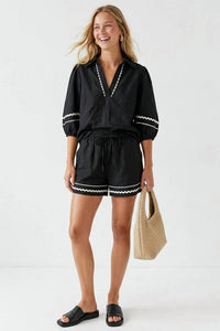Naked Zebra - Contrast Trim Linen Shorts