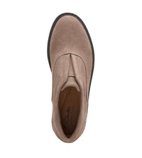 Clarks - Women's Airabell Sky Loafer