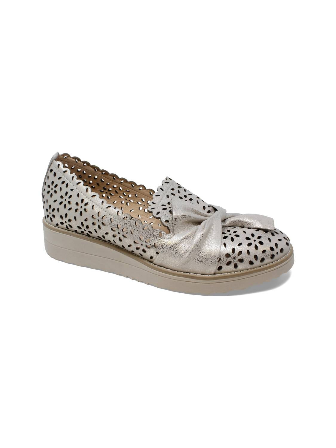 Django & Juliette - Women's Omilla Slip-on Wedge Sandals