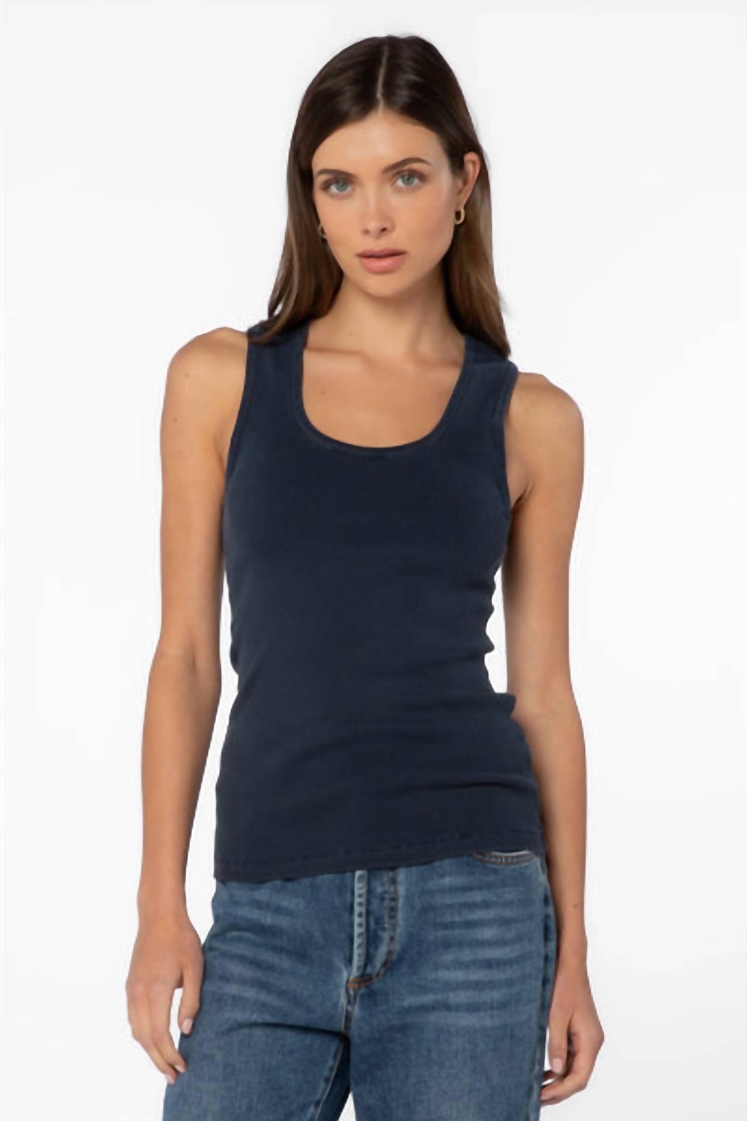 Velvet Heart - Larisa Tank
