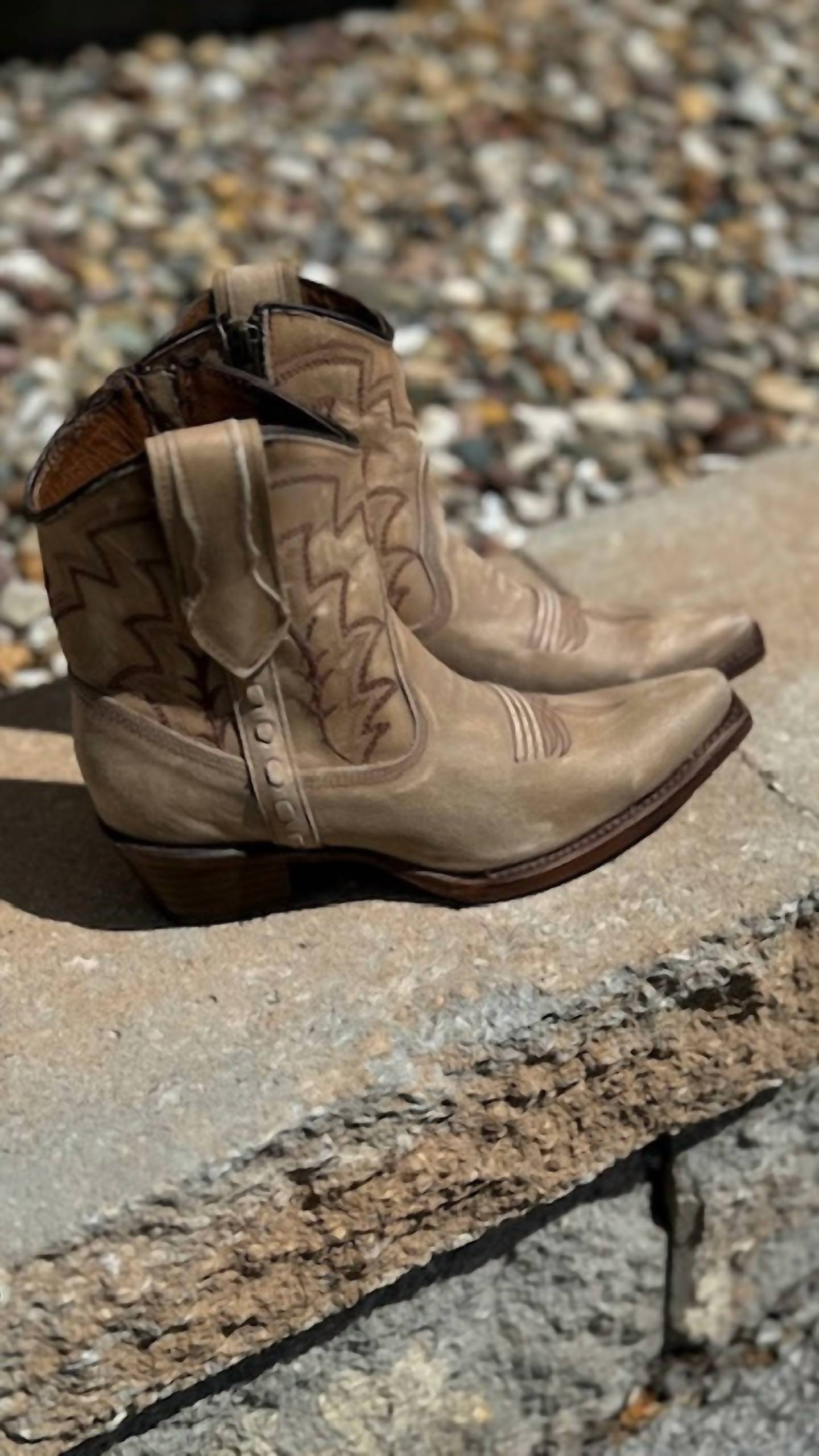Corral - Women's G L6098 Embroidery Bootie