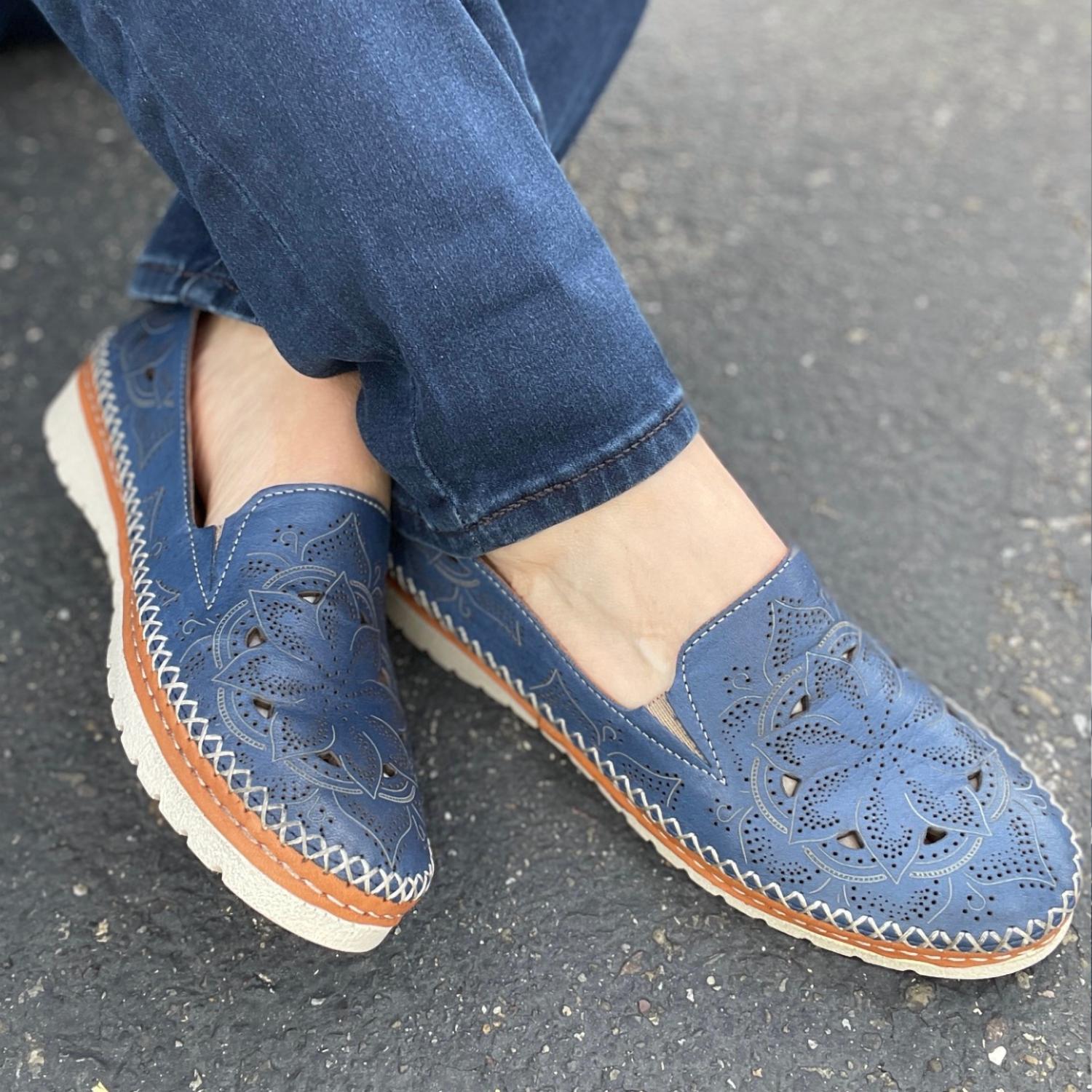 Biza - Women's Irene Slip-on Loafer