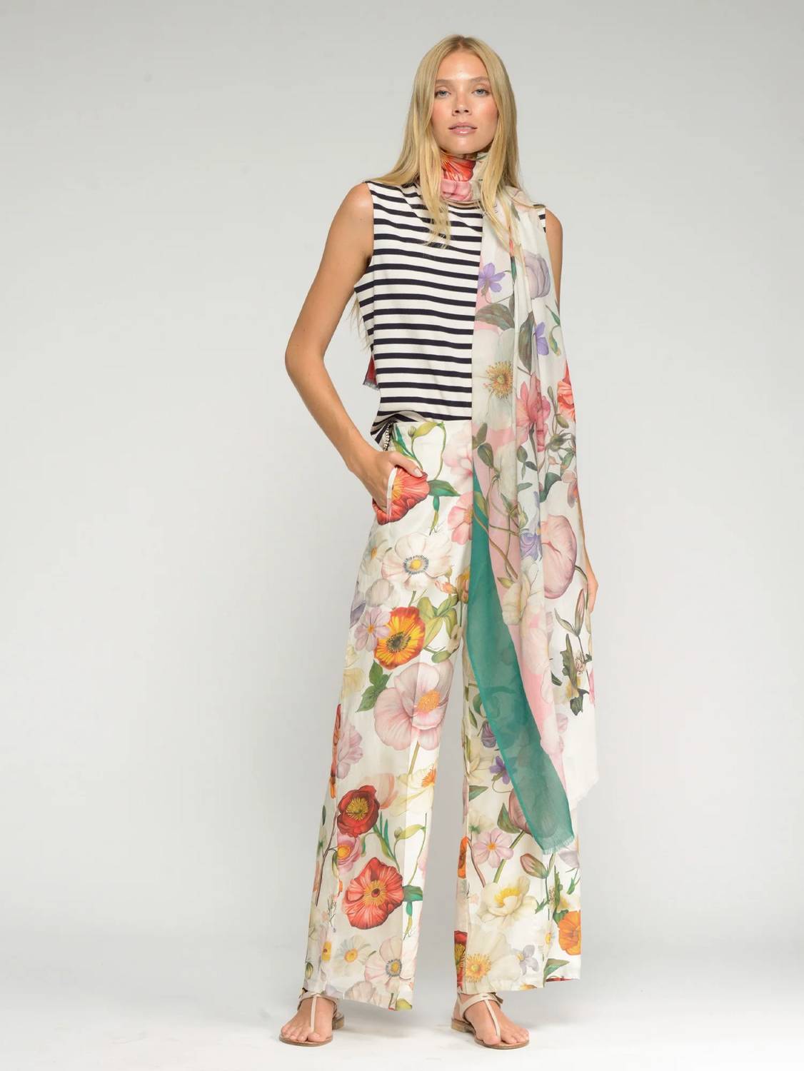 Vilagallo - Linen Floral Pants