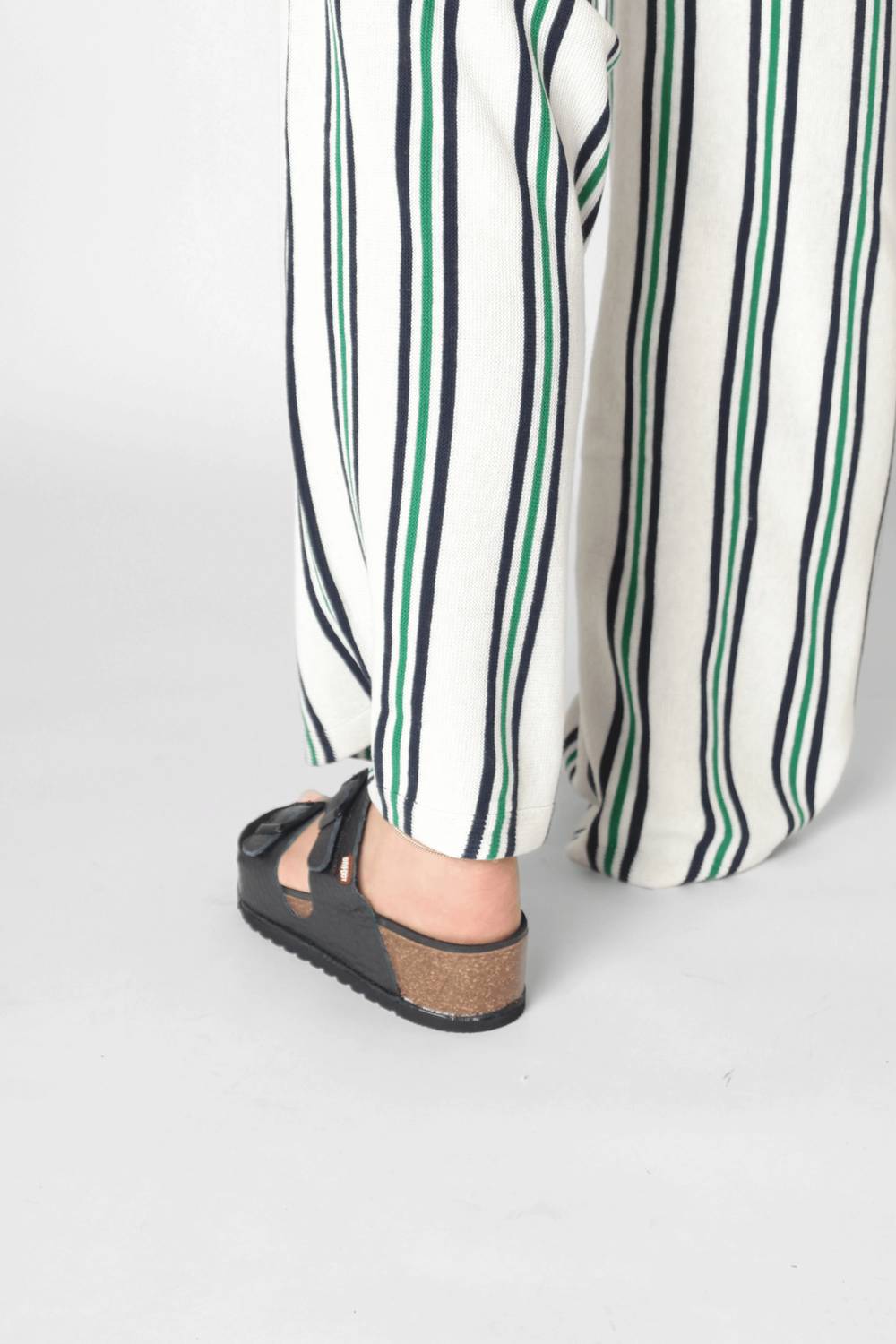 Onfoot - Women's Naoshima Buckled Strap Sandals