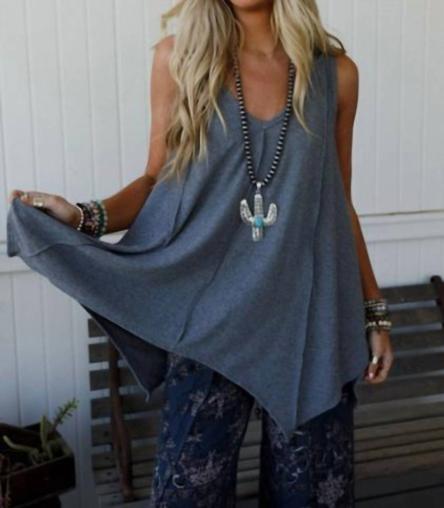 Three Bird Nest - Drift Away Sleeveless Top