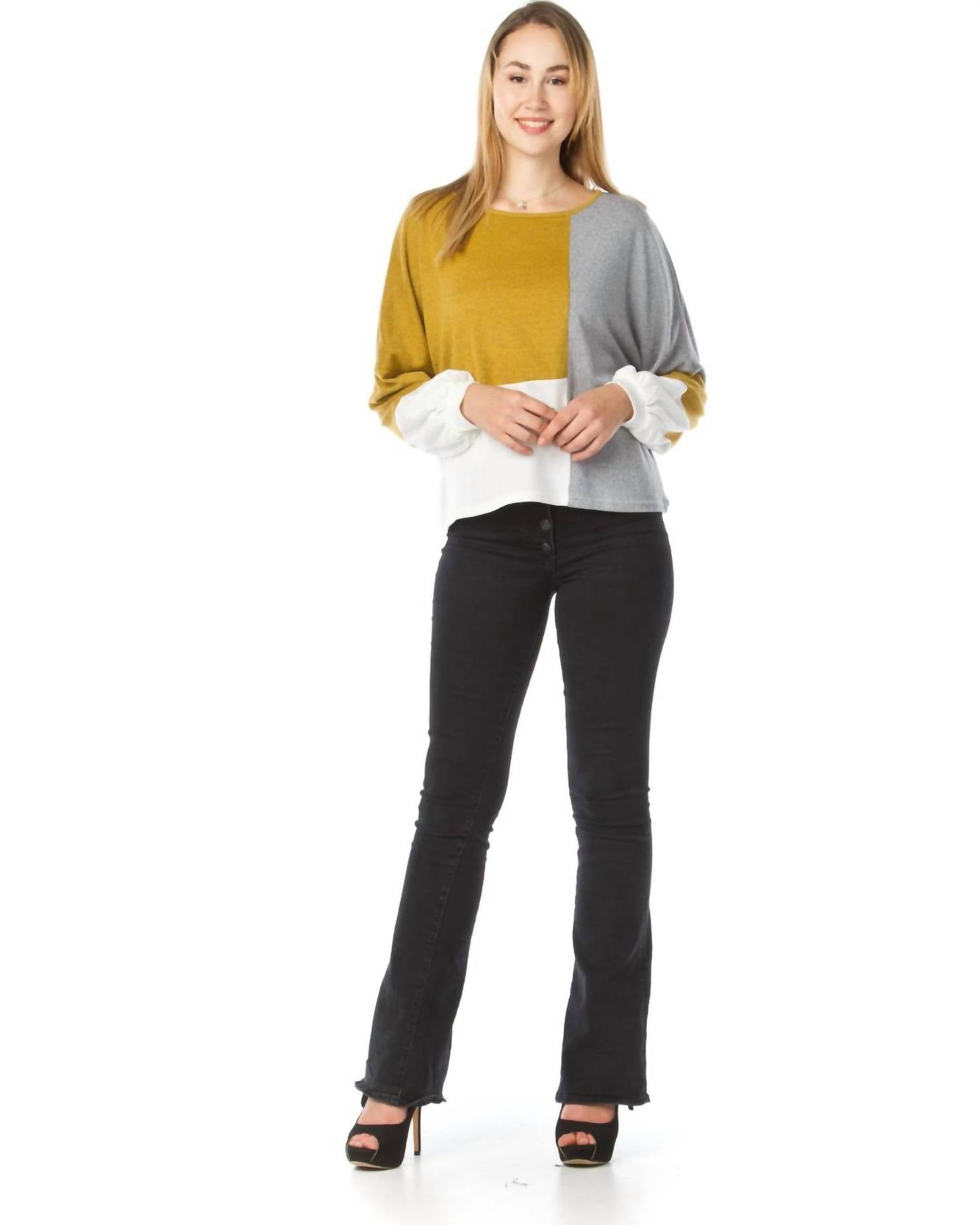 Papillon - Balloon Sleeves Color Blocked Sweater