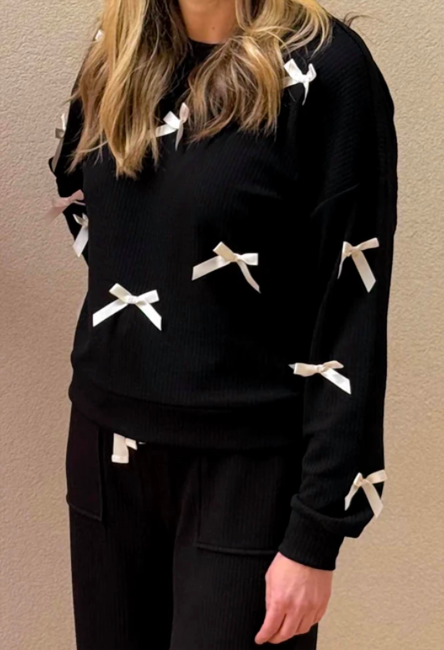Eesome - Long Sleeve Bow Set Top