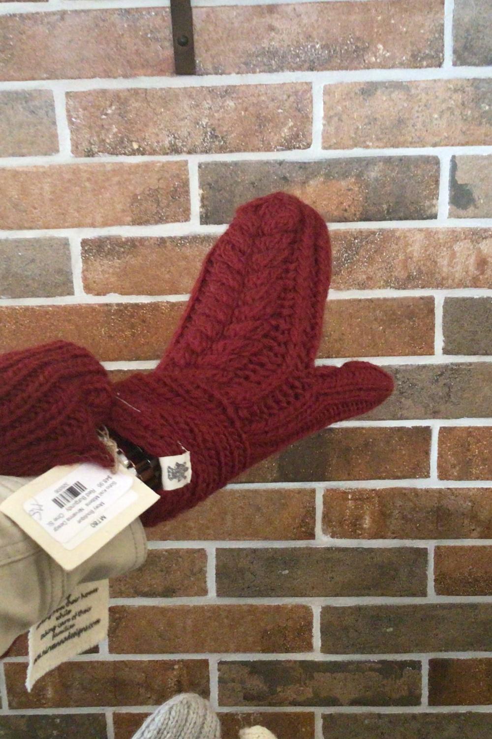 Nirvanna Designs - Women's Soho Knit Mittens