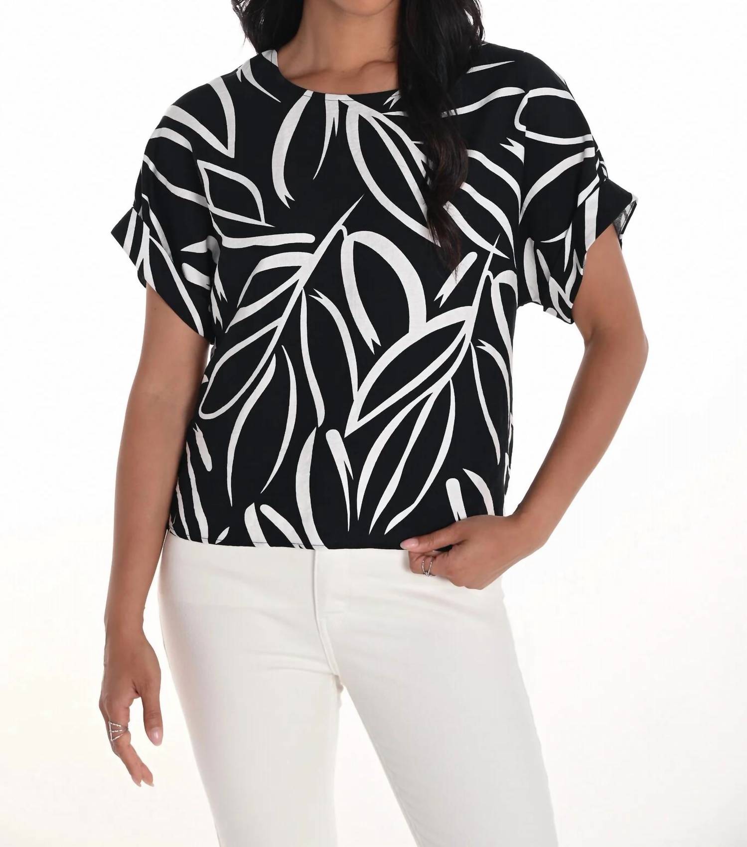 Frank Lyman - Floral Leaf Print Pullover