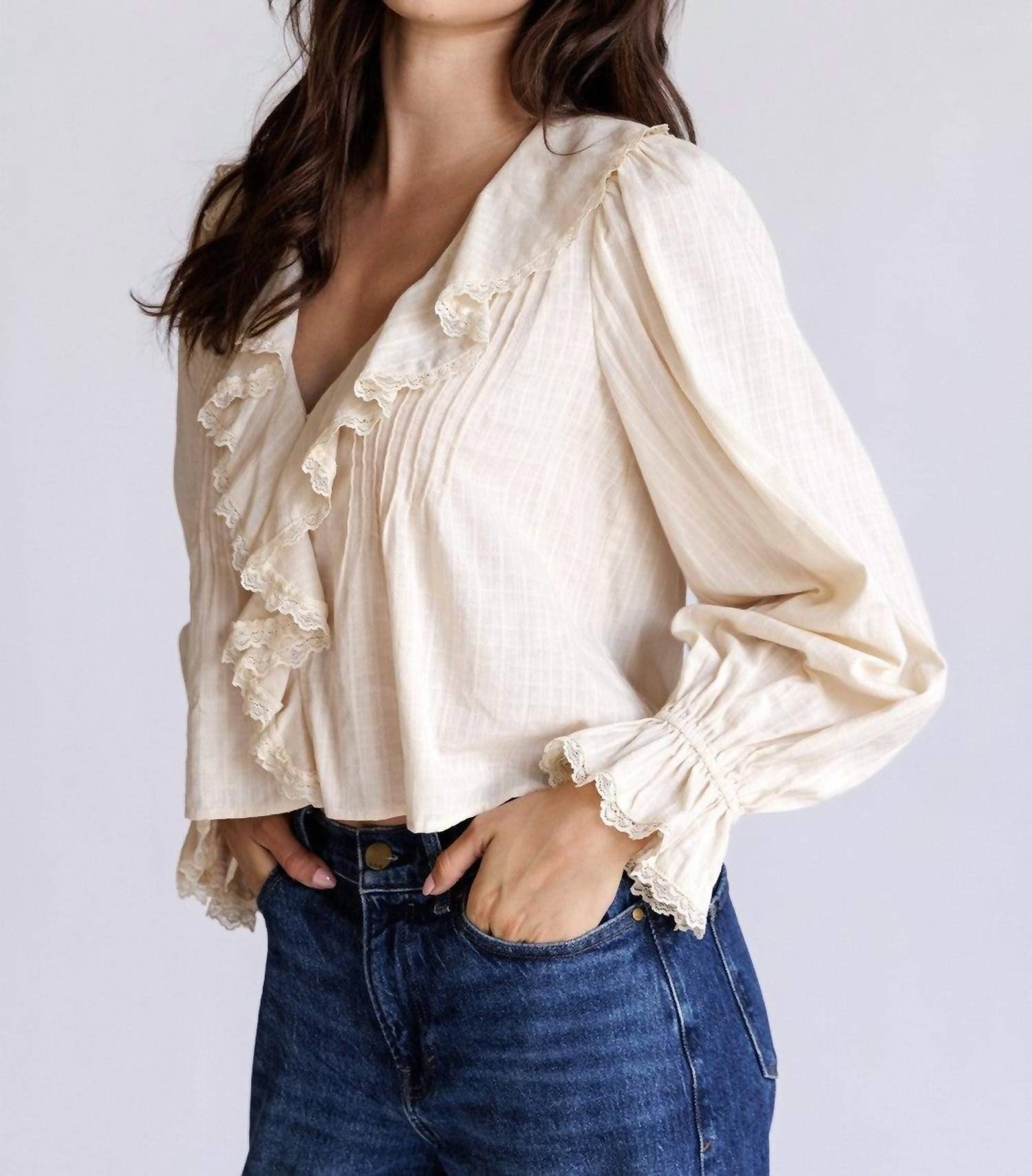 Storia - Adhara Ruffle V-neck Blouse