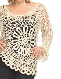 Papillon - Floral Crochet Angle Hem Top