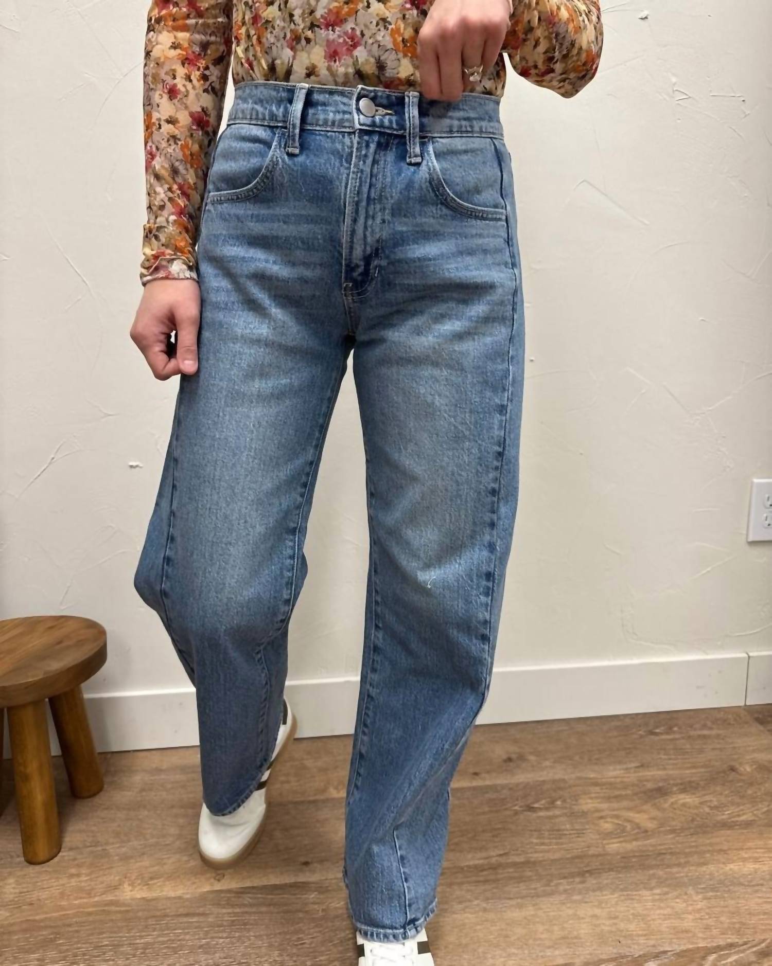 JUST BLACK DENIM Stretch Slight Barrel Twist Jean in med wash - women's jeans - view 6