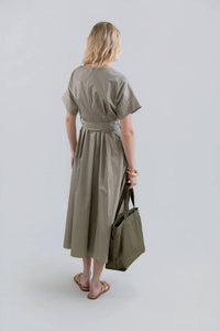 Psophia - Flowy Midi Dress