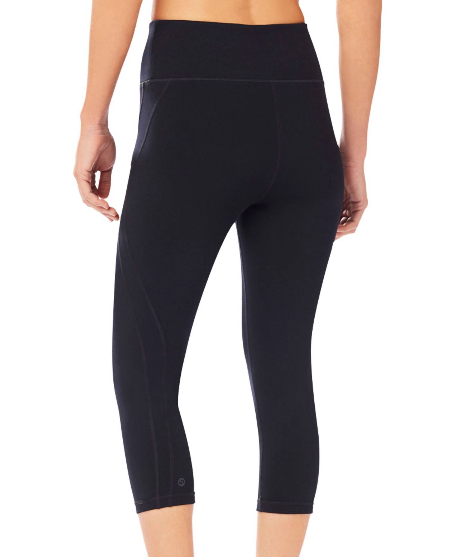 Shape Active - High Rise Capri Leggings