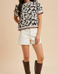 Anniewear - Flower Knit Top