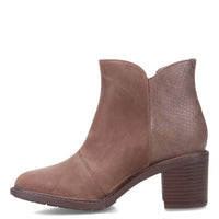 Clarks - Women's Scene Zip Ankle Boot