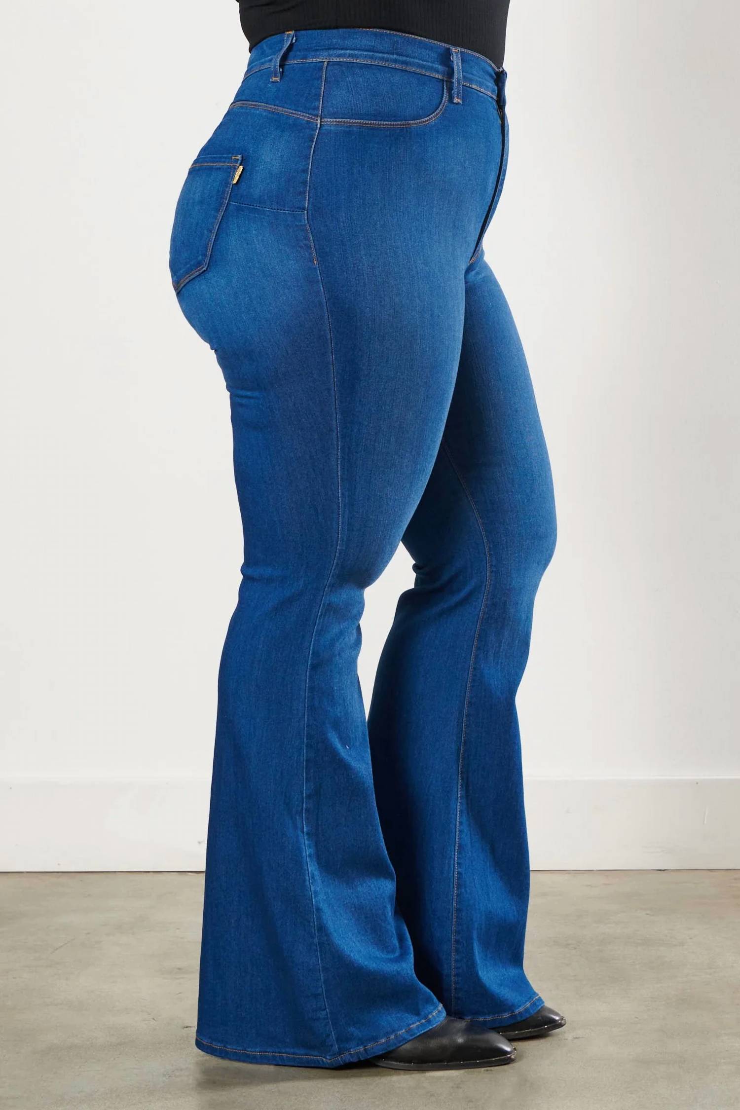 Vibrant Miu - Sweetheart Flare Jeans - PLUS