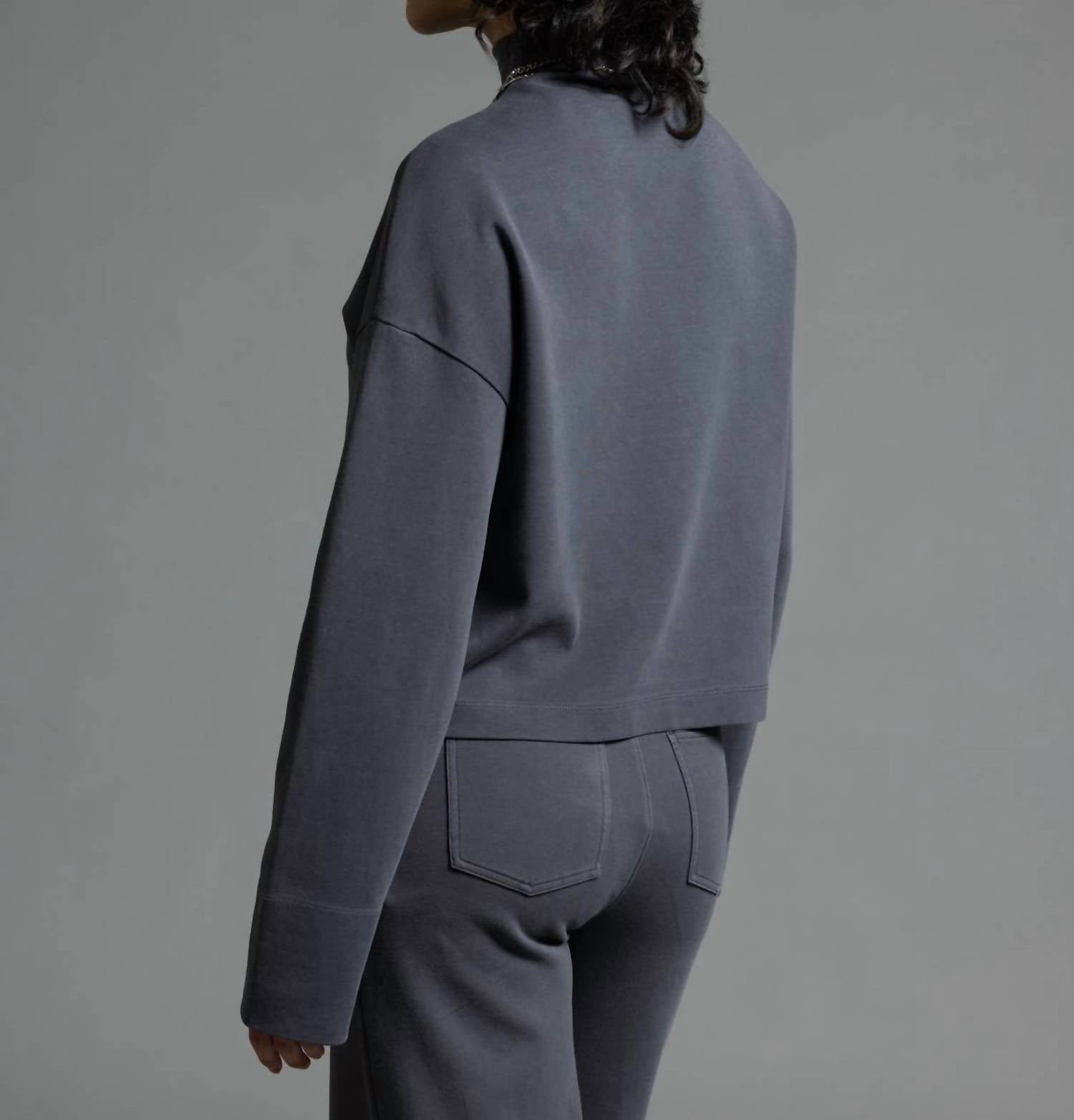 Weekend Los Angeles - Genevieve Mock Neck Top