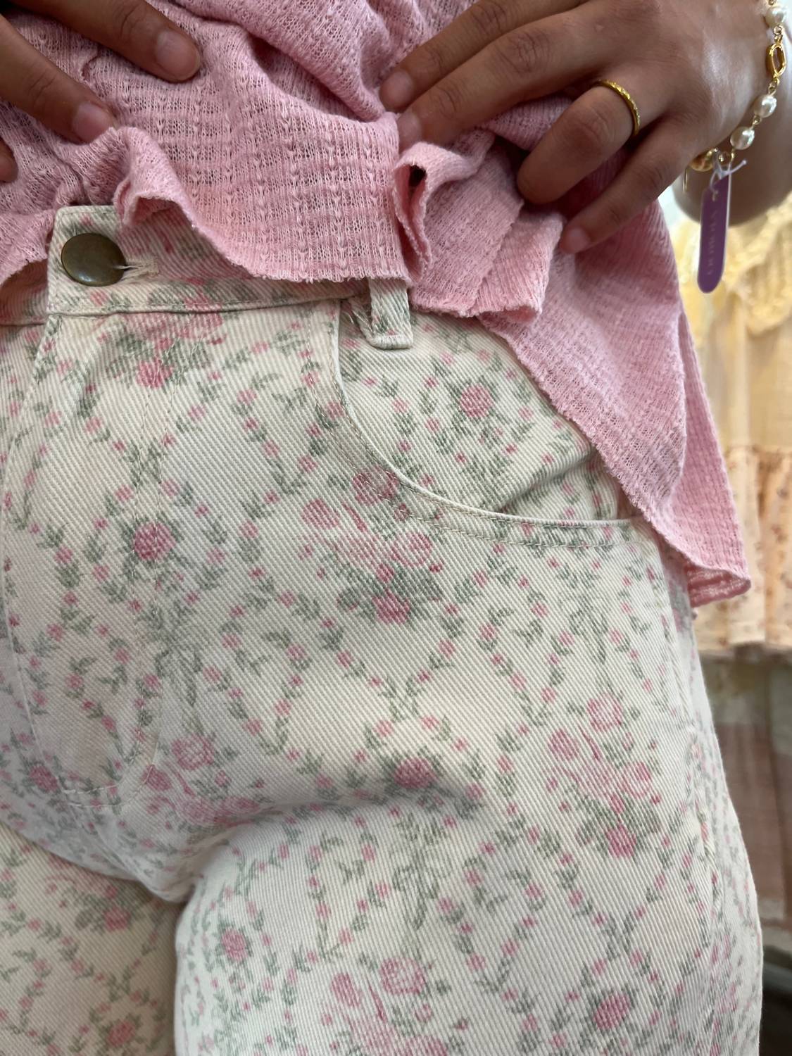 Peach Love - Vintage Baroque Floral Gypsy Fit Pants